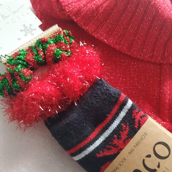 🔴RED BOX🎄 Mystery Santa’s 🎅 Christmas Gift Box 🎄 📦 - Picture 6 of 7